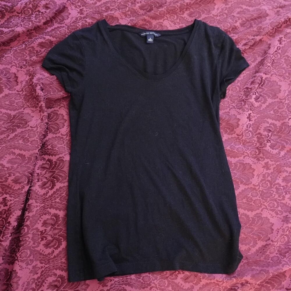 Banana Republic black shirt